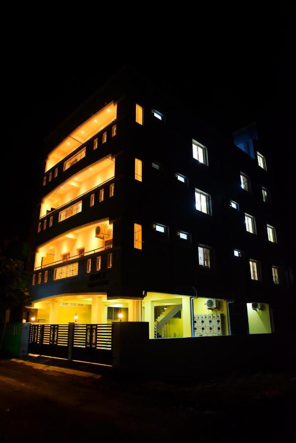 Sri Apartment 2Bhk For Familys Couples Parking A2 Pondicherry Exterior photo